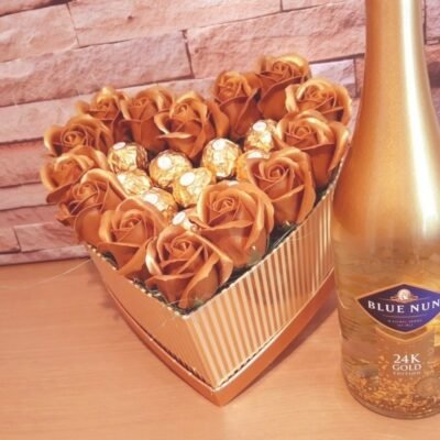 cadou pentru mama cu praline ferrero rocher si sampanie